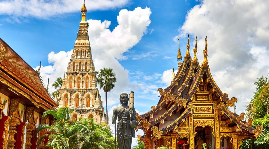 港股收盘(08.01) | 恒指下跌1.07% 稳定币概念显著回落 英诺赛科(02577)暴涨30%