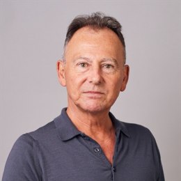 出门问问(02438)市值与业务的矛盾:三重因素推动估值变革