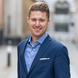 广东梅州大埔县一施工现场崩塌 致2名人员被困